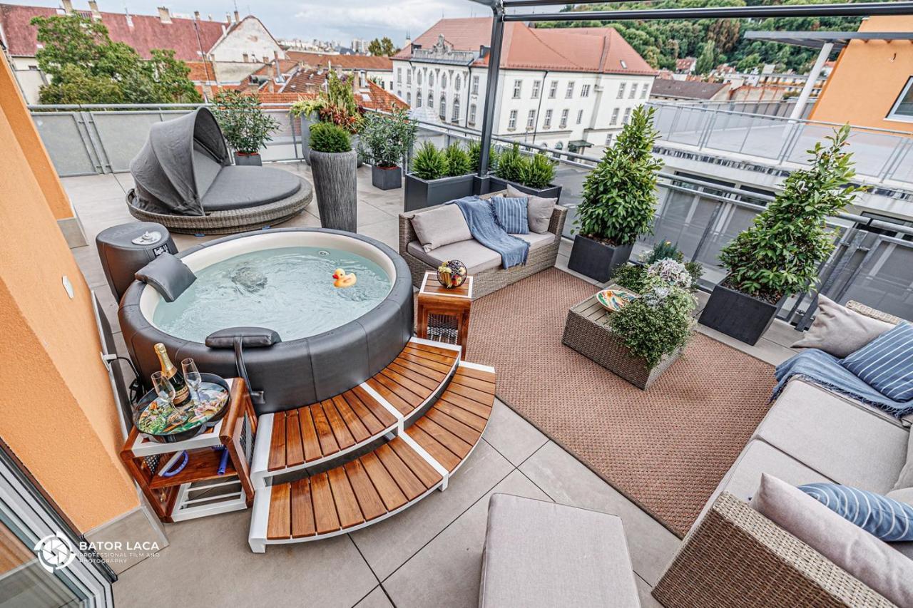 Apartamento Bükk Penthouse, panoráma jacuzzival Miskolc Exterior foto